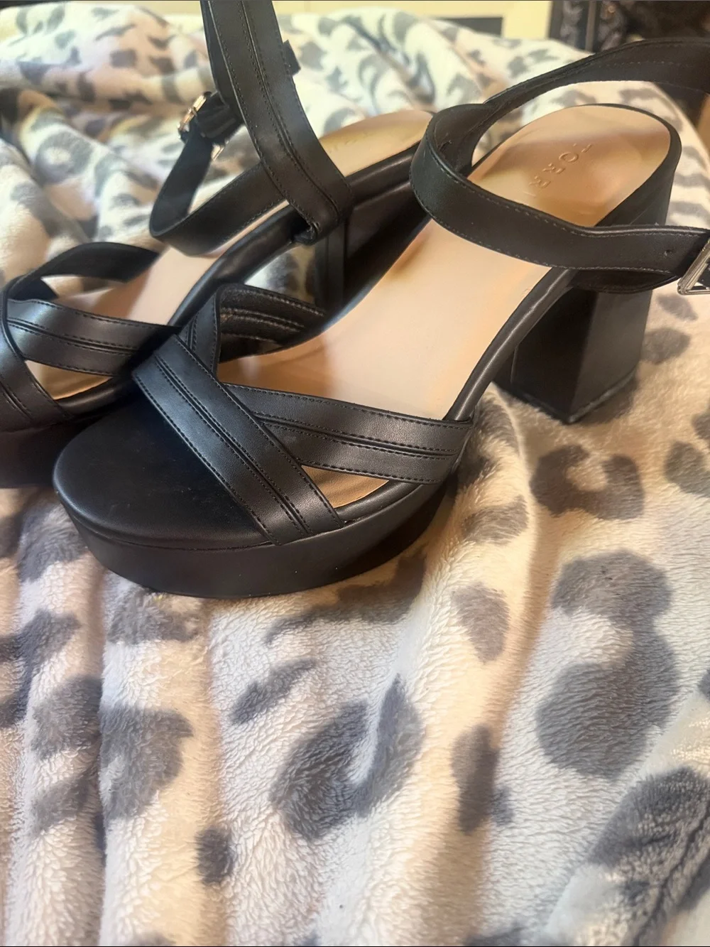 Torrid Black Strappy Block Heel Sandals Size 8.5WW Extra Wide